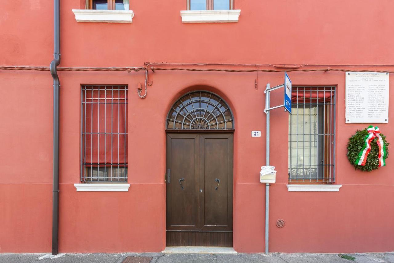 Dimora Tipica Ferrarese Apartment Luaran gambar